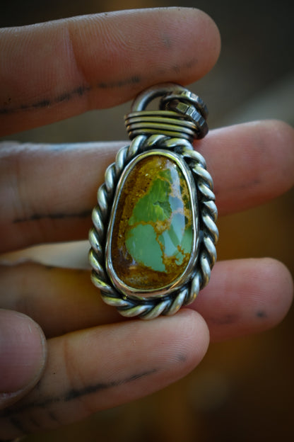 LA GUEULE CASSÉE - Pendentif Turquoise Royston
