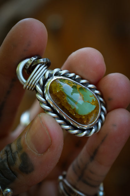 LA GUEULE CASSÉE - Pendentif Turquoise Royston