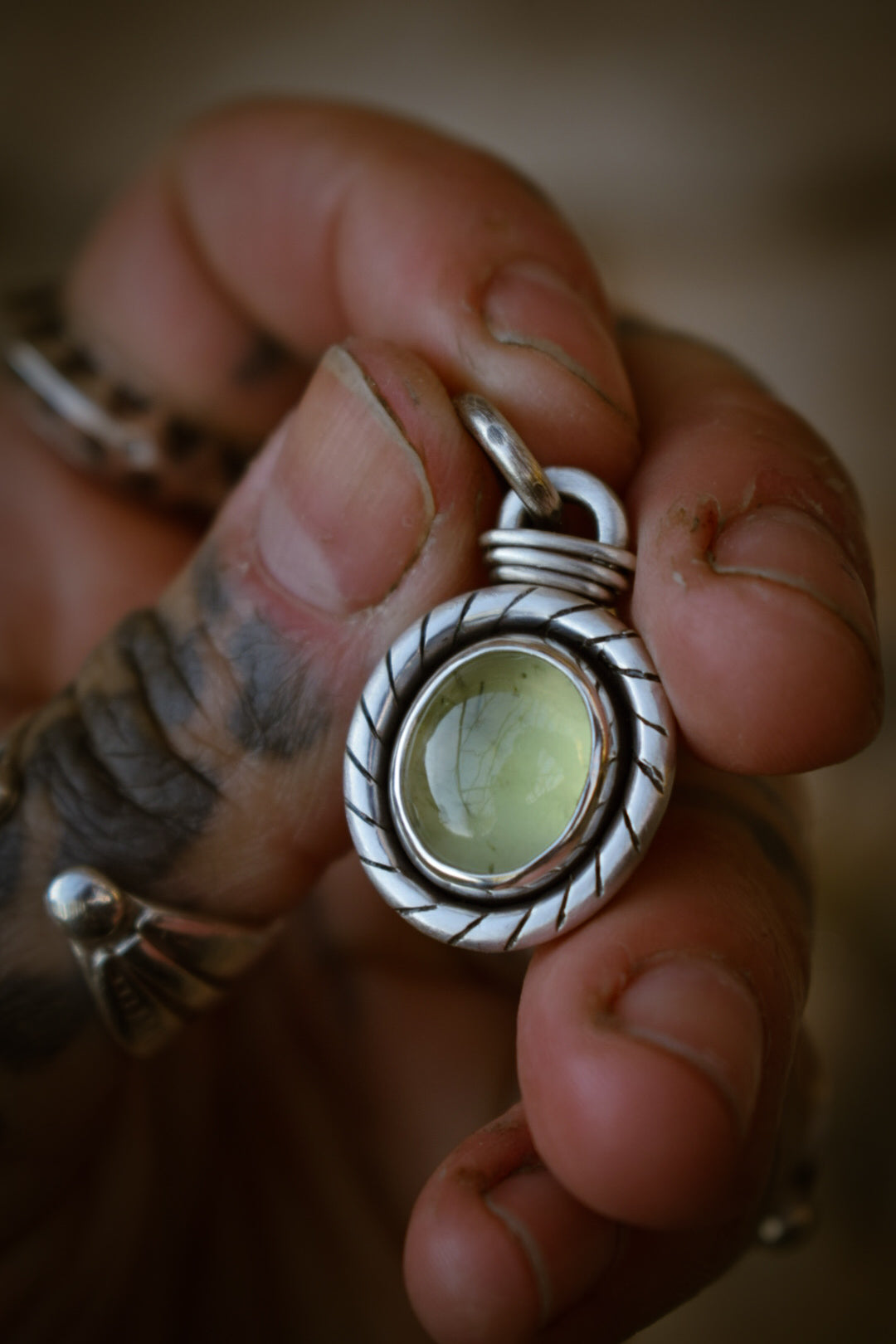 TROGNONNERIE - Pendentif en Argent & Prehnite
