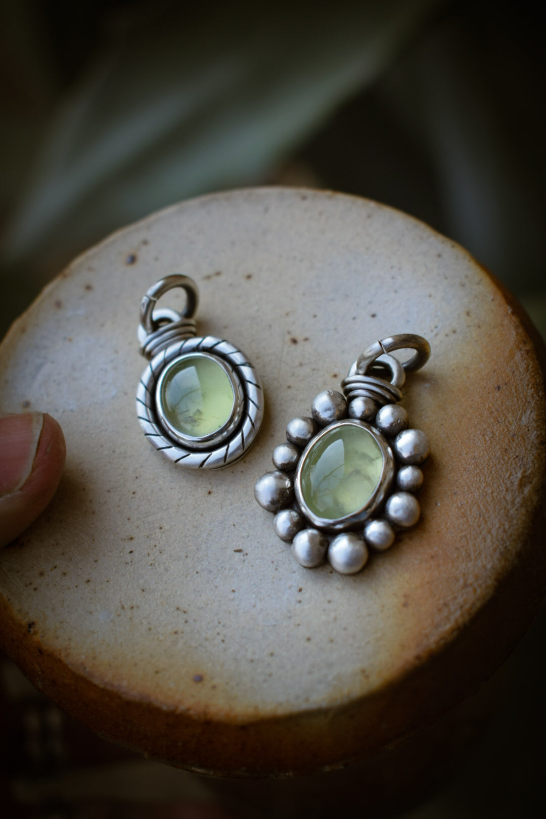 TROGNONNERIE - Pendentif en Argent & Prehnite