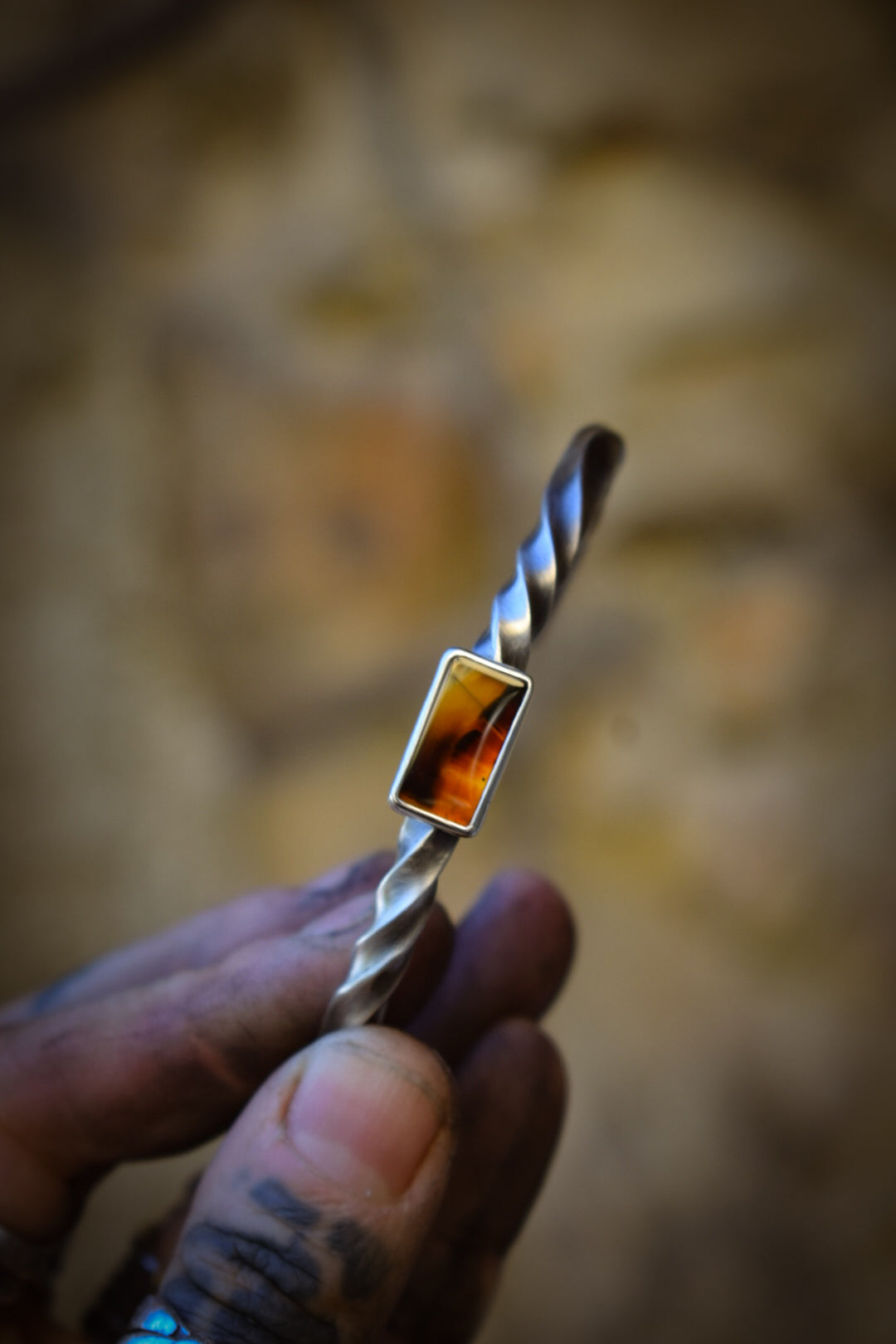 FEU - Bracelet torsadé Agate du Montana