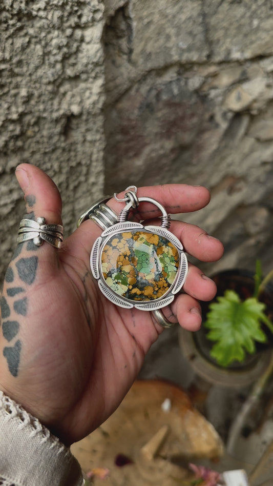 RARETÉ - Pendentif en Argent & incroyable Turquoise Hubei