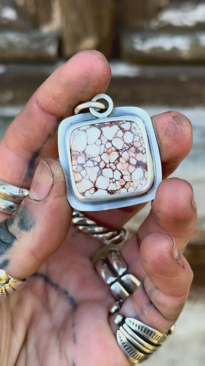 TROGNONNERIE - Pendentif en Argent & Magnésite